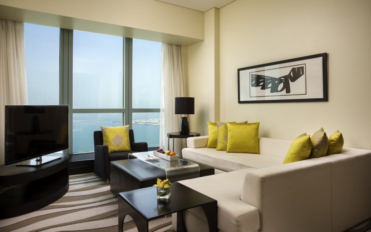 prestige-suite-living-room_sofitel-abu-dhabi
